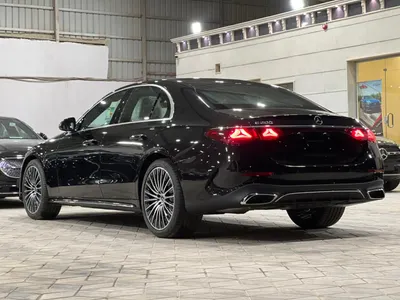 2025 Mercedes-Benz E 200