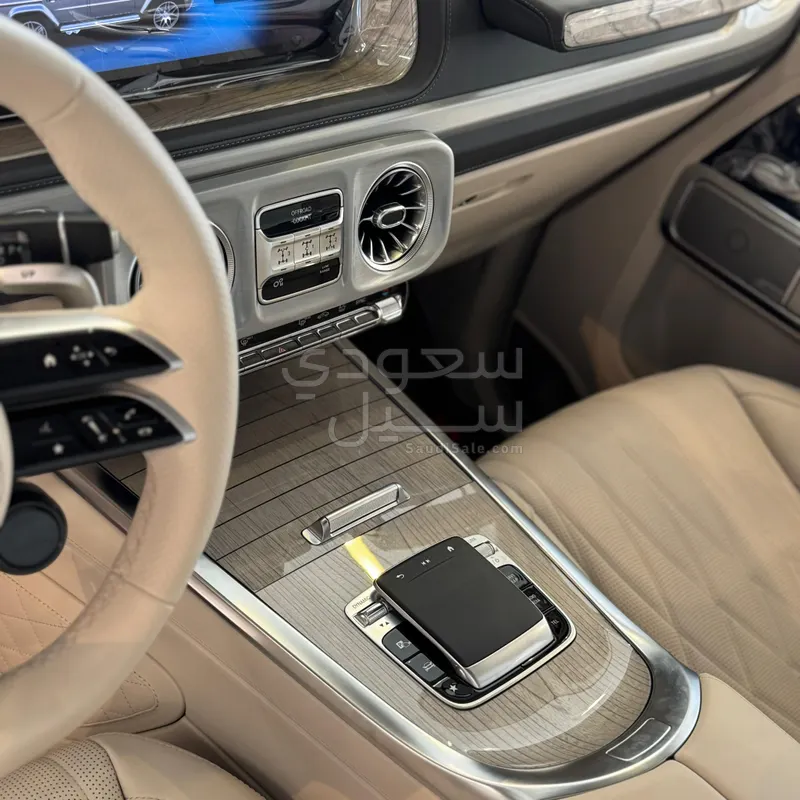2025 مرسيدس - بنز جي 63