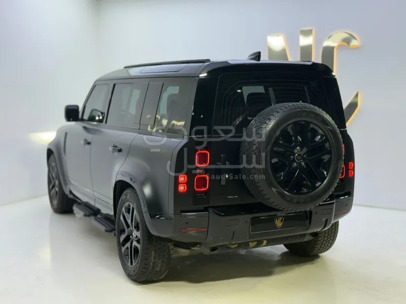 2020 Land Rover Defender HSE