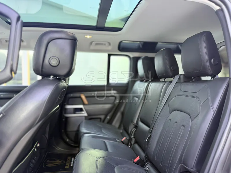 2020 Land Rover Defender HSE
