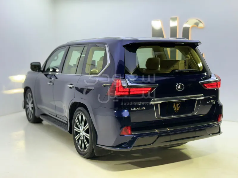 2019 Lexus LX 570 S