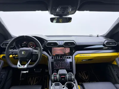 2023 Lamborghini URUS
