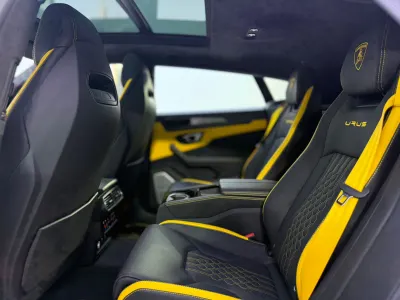 2023 Lamborghini URUS