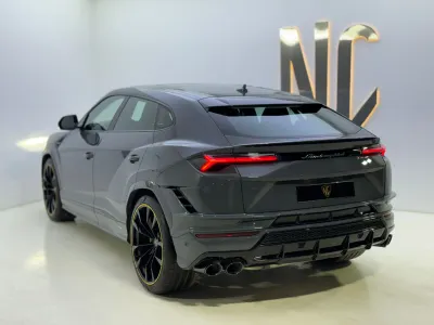 2023 Lamborghini URUS