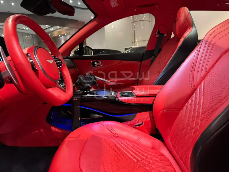 2021 Aston Martin DB X