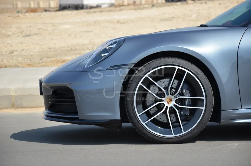 2025 Porsche 911 Carrera