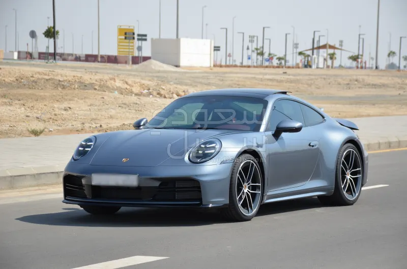 2025 Porsche 911 Carrera