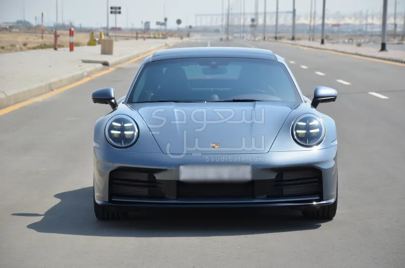 2025 Porsche 911 Carrera