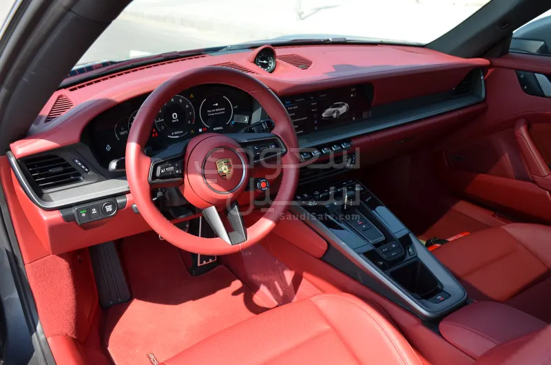2025 Porsche 911 Carrera