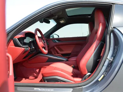 2025 Porsche 911 Carrera