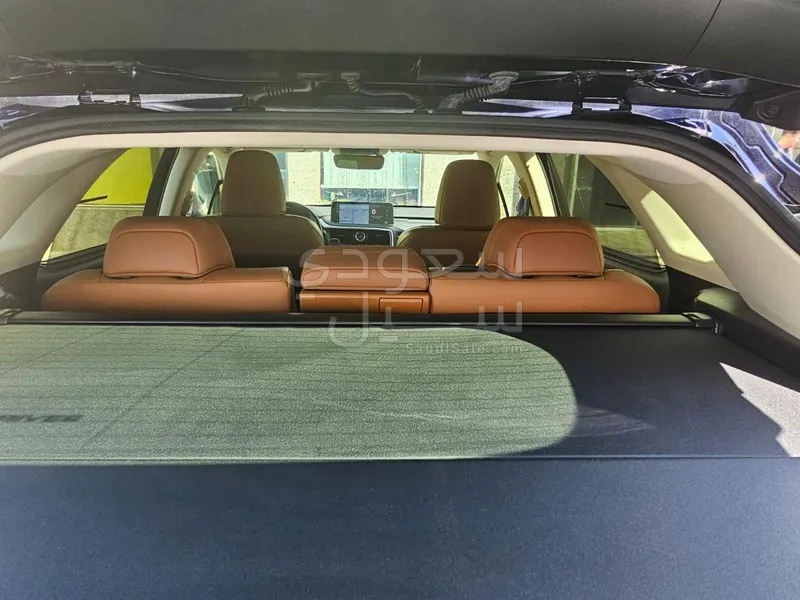 2020 لكزس أر إكس 450 هايبرد