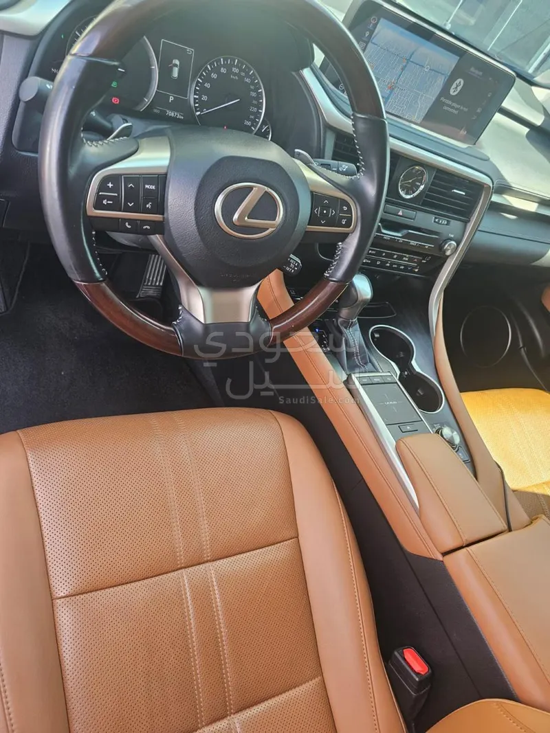 2020 لكزس أر إكس 450 هايبرد