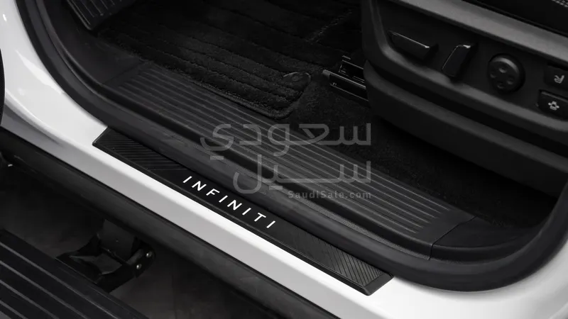 2025 انفينيتي كيو اكس 80