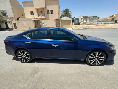 2020 نيسان التيما