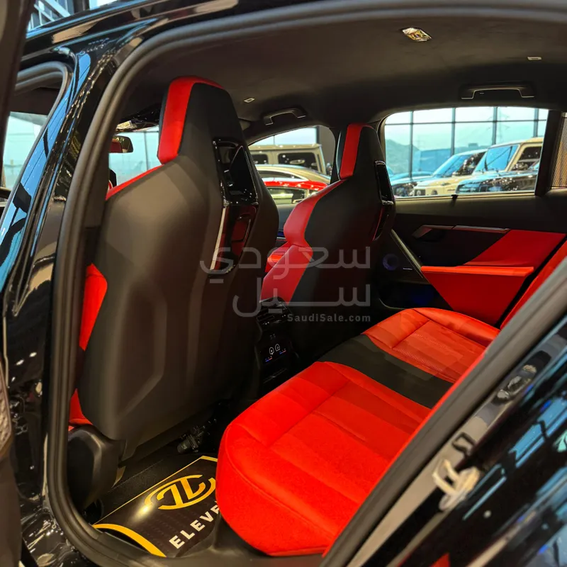 2025 بي ام دبليو الفئة ام إم 5