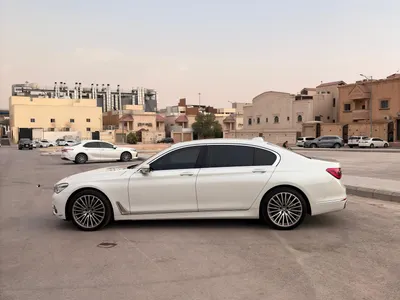 2016 بي ام دبليو الفئة السابعة 750 إل أي