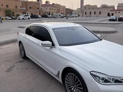 2016 بي ام دبليو الفئة السابعة 750 إل أي
