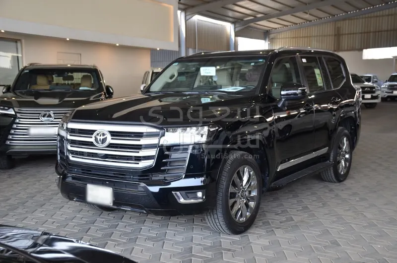 2023 Toyota Land Cruiser GXR