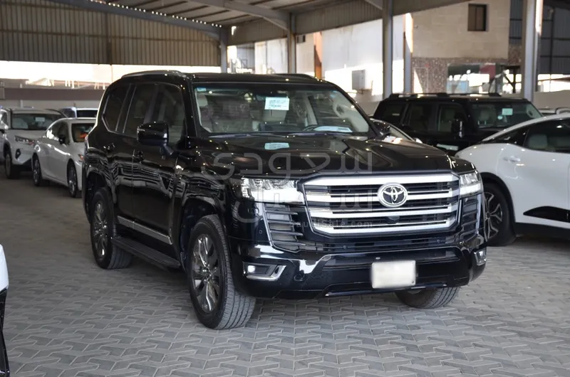 2023 Toyota Land Cruiser GXR