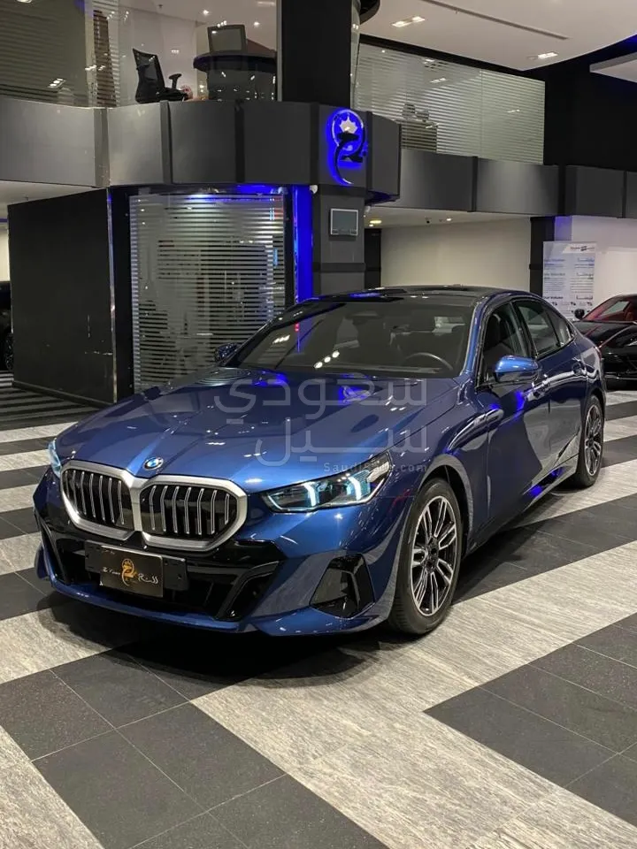 2024 BMW 5 Series 520i Mkit