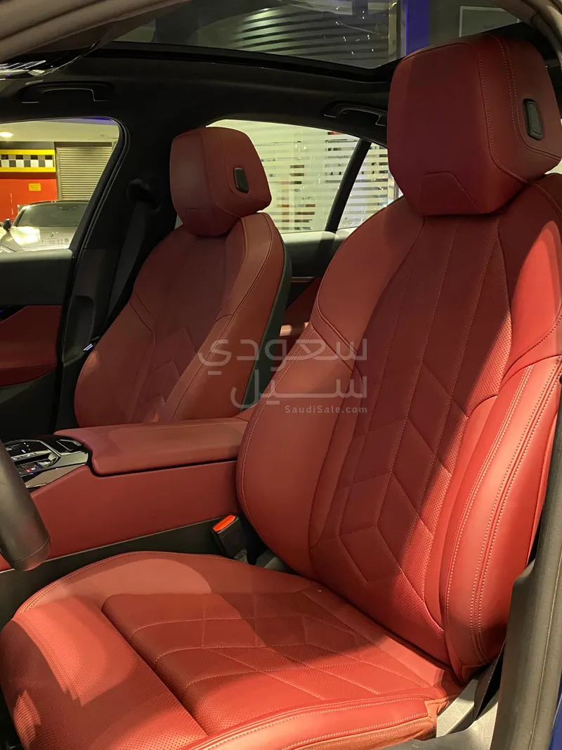 2024 BMW 5 Series 520i Mkit