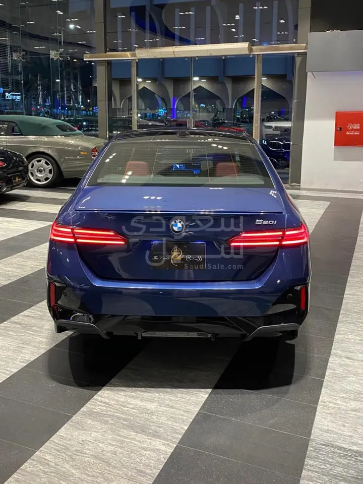 2024 BMW 5 Series 520i Mkit