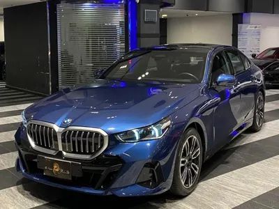 2024 BMW 5 Series 520i Mkit