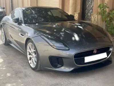 2018 جاكوار اف-تايب بي 300