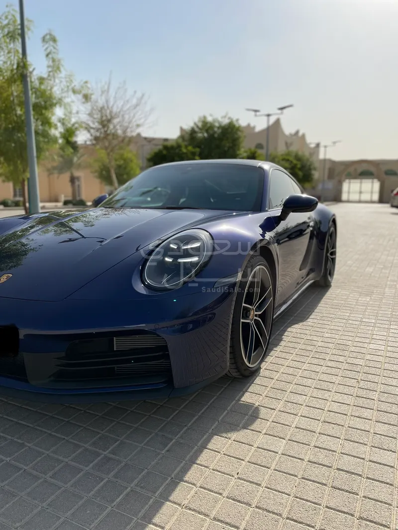 2025 Porsche 911 Carrera