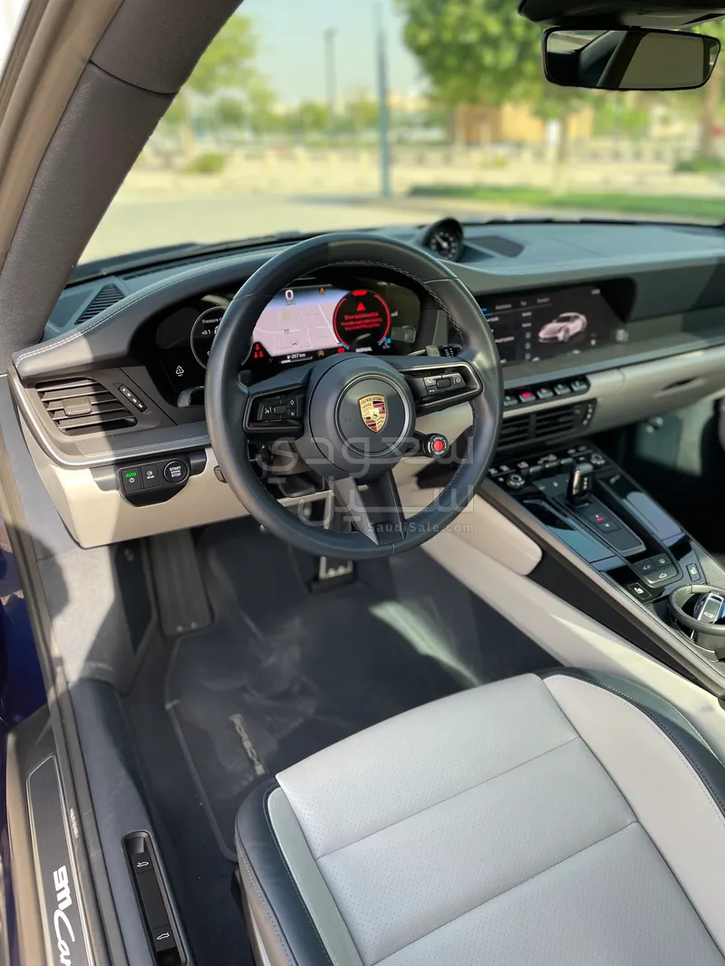 2025 Porsche 911 Carrera