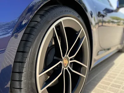 2025 Porsche 911 Carrera