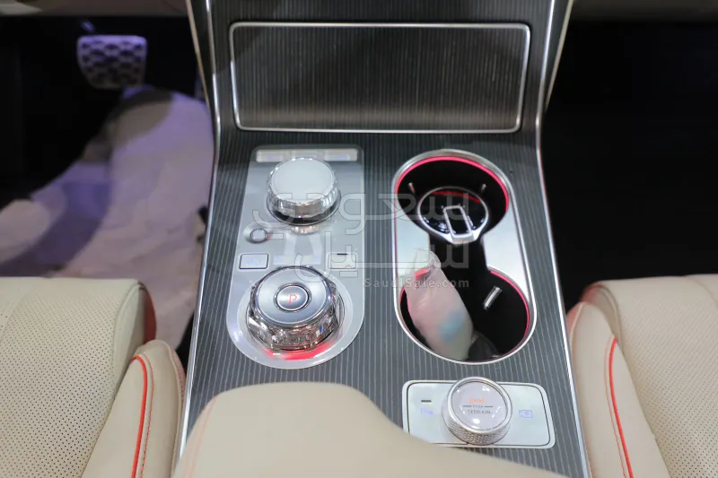 2025 Genesis GV 80
