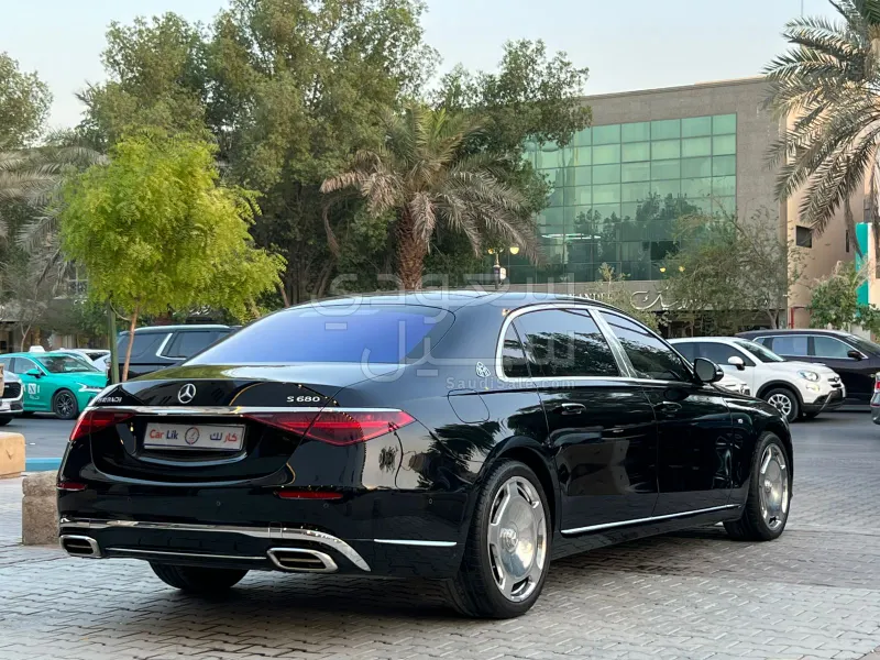 2022 مرسيدس - بنز إس 680 مايباخ