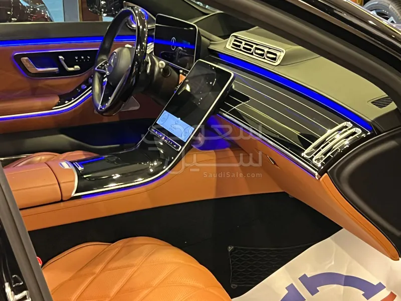 2022 مرسيدس - بنز إس 680 مايباخ