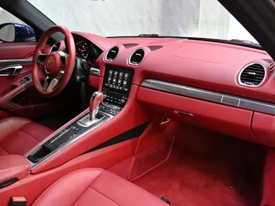 2022 Porsche 718 Cayman