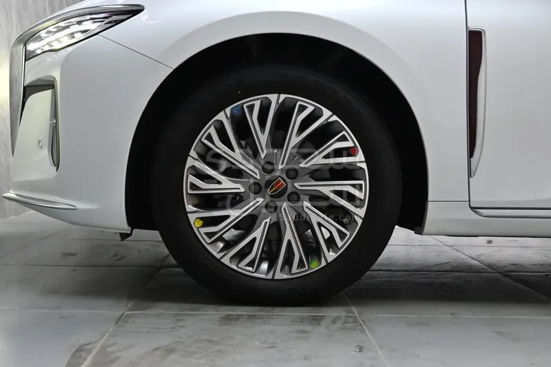 2024 Hongqi ousado Luxury