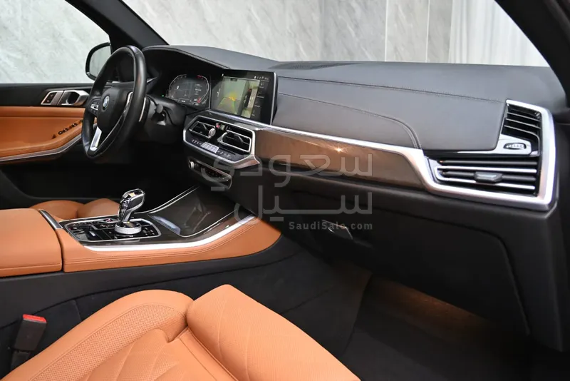 2023 BMW X Series 5