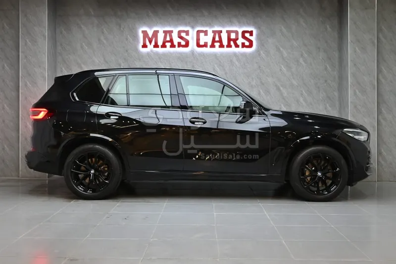 2023 BMW X Series 5