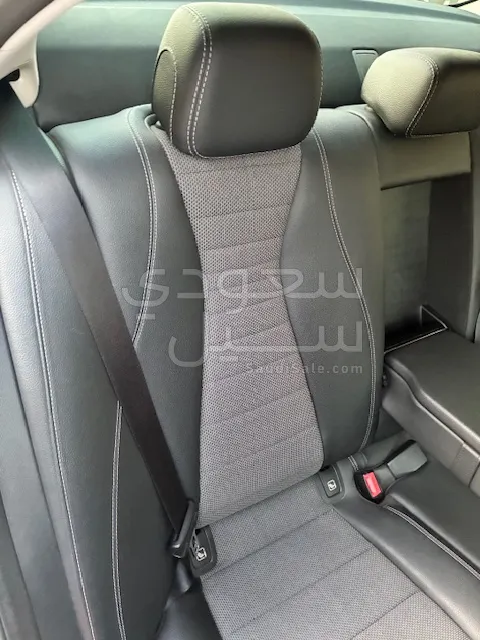 2019 Mercedes-Benz E 200