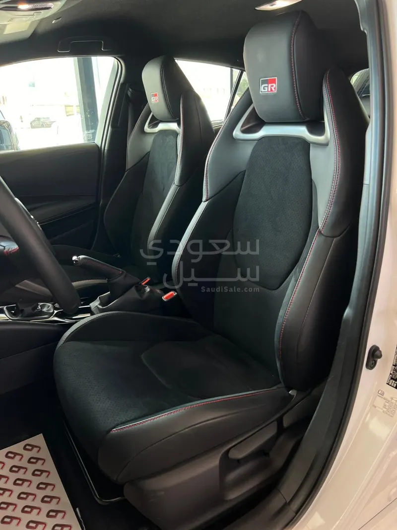 2024 تويوتا كورولا سبورت