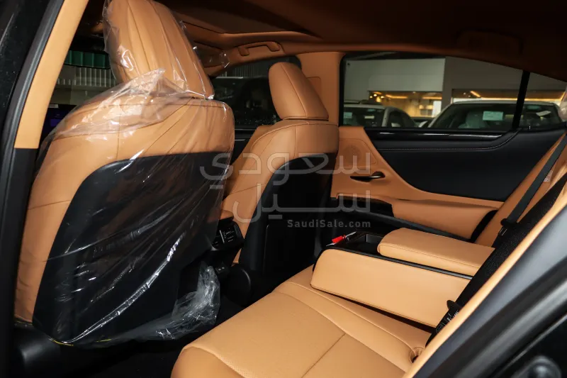 2025 Lexus ES 300H