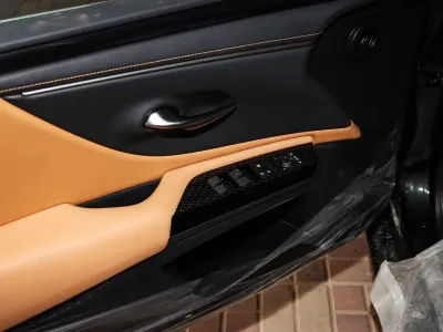 2025 Lexus ES 300H
