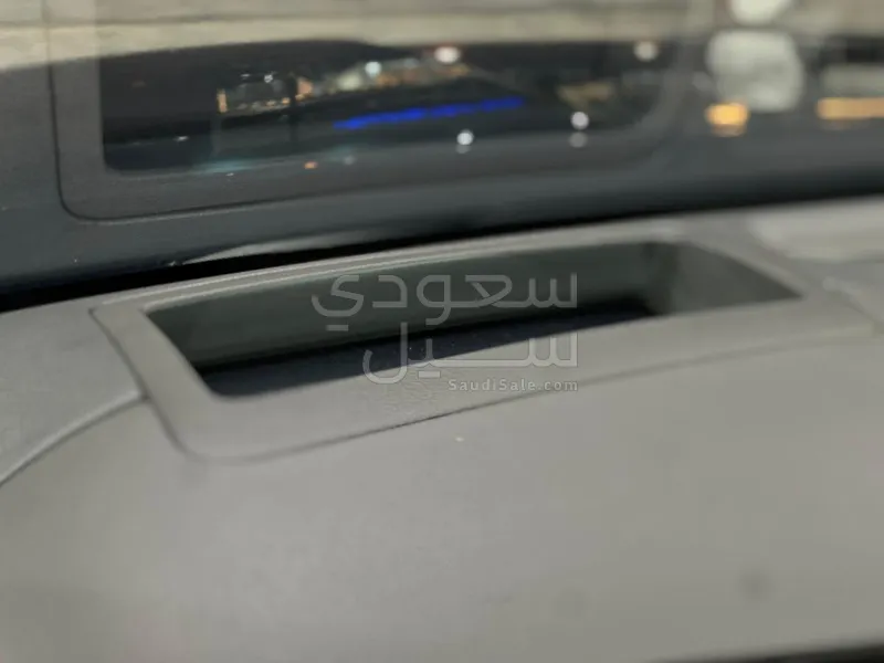 2025 جينيسيس جي 80
