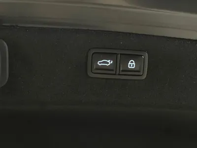 2025 جينيسيس جي 80