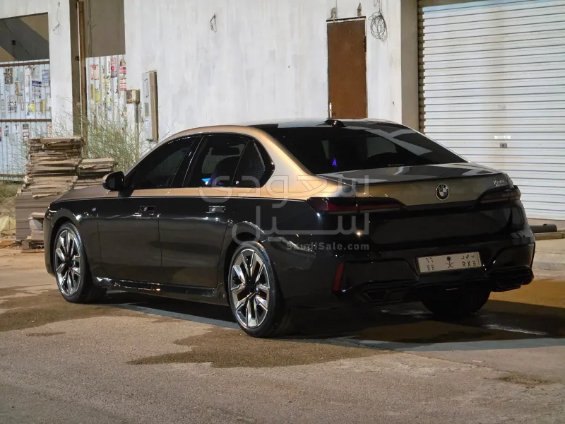 2023 بي ام دبليو الفئة السابعة 760 إل أي إم