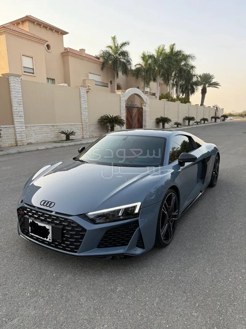 2023 اودي ار 8