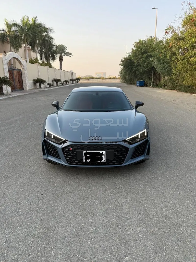 2023 اودي ار 8