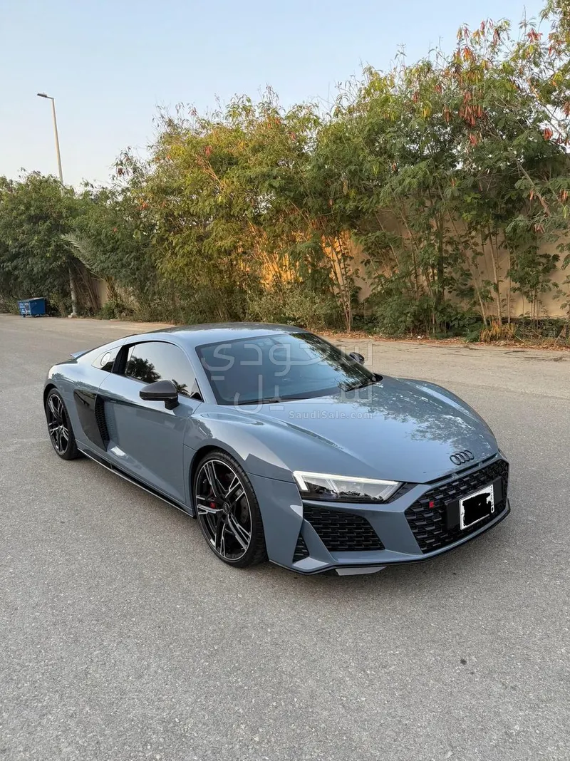 2023 اودي ار 8