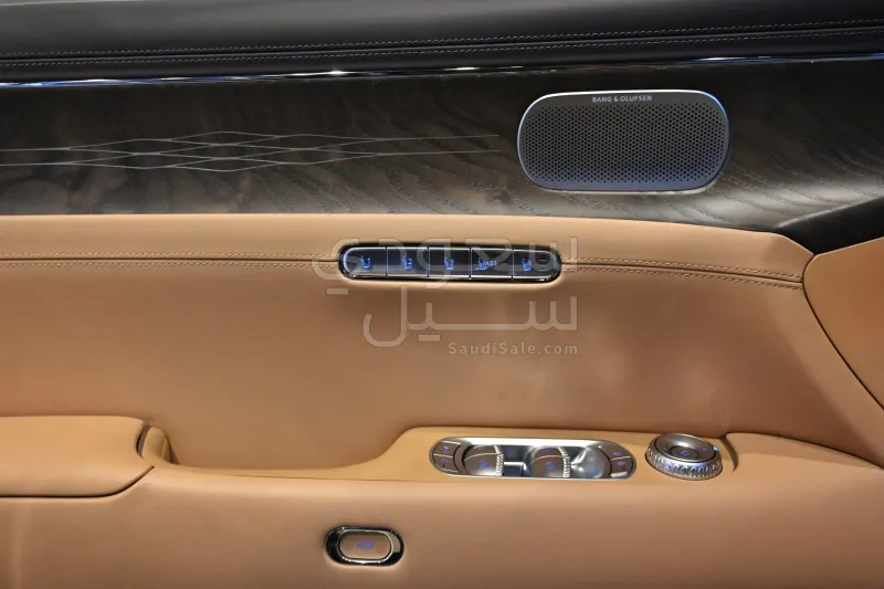 2025 Genesis G 90