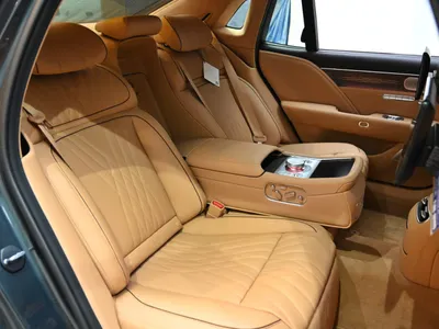 2025 Genesis G 90